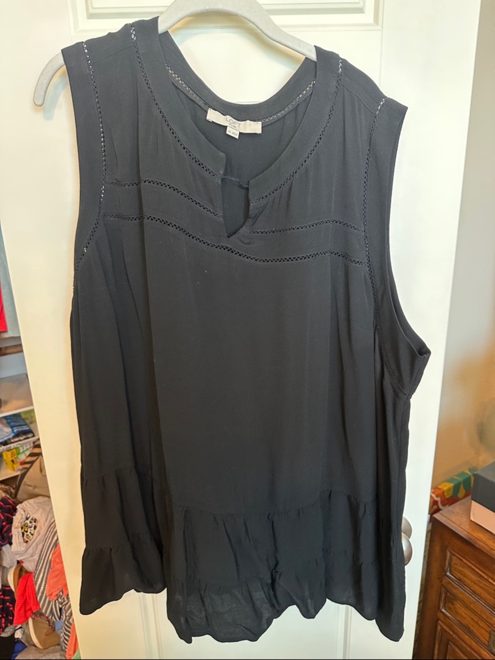 LOFT Black Sleeveless Eyelet-Trim Tiered Tank
